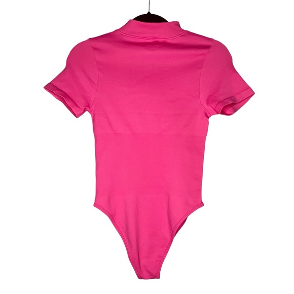OQQ Mock Neck Bodysuit in Barbie pink Medium NWOT - Picture 2 of 8